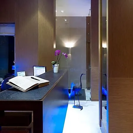 Irida Hotel 3*