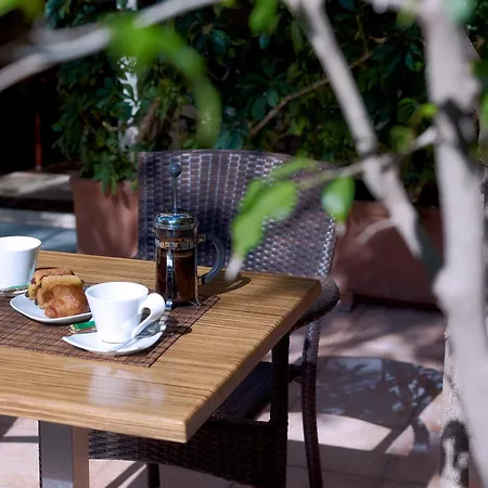 Hotel Irida